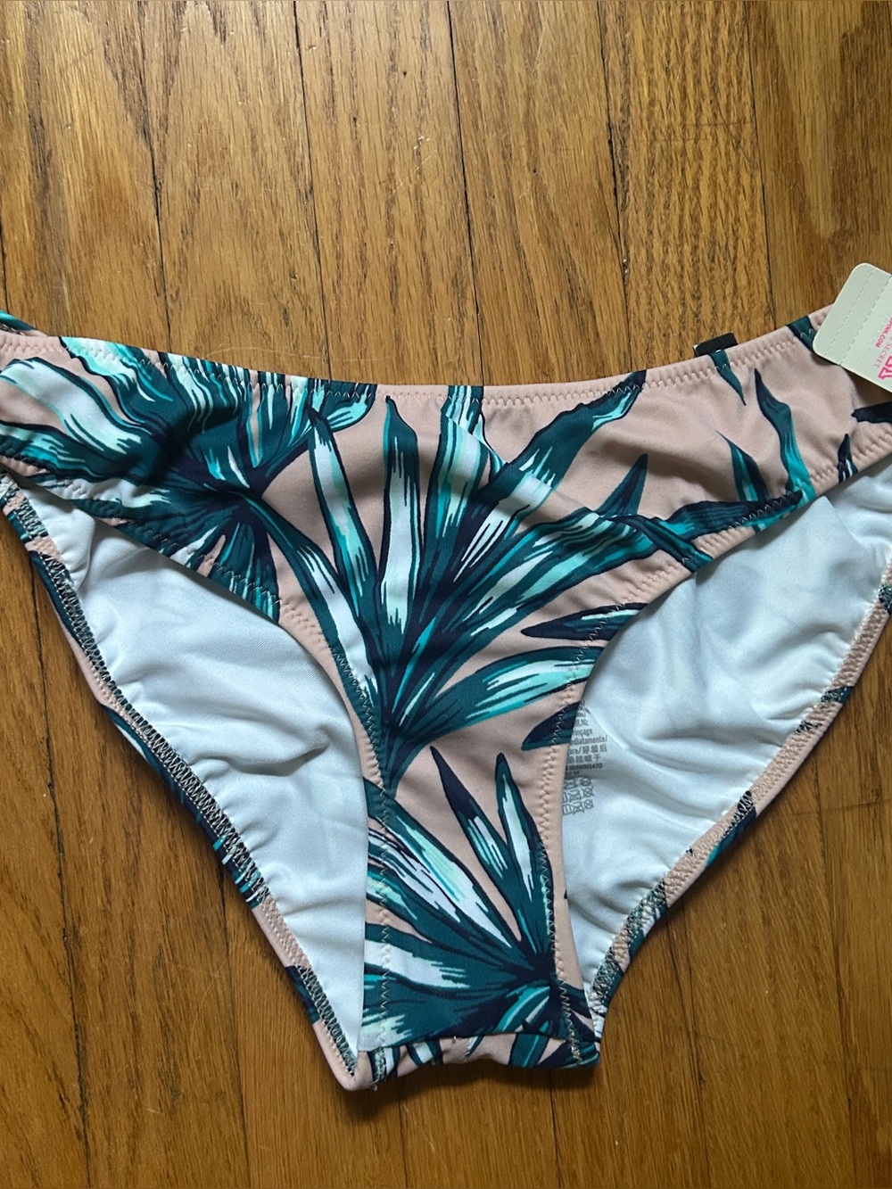 NWT Victoria Secret’s Pink Bikini Bottom in Small